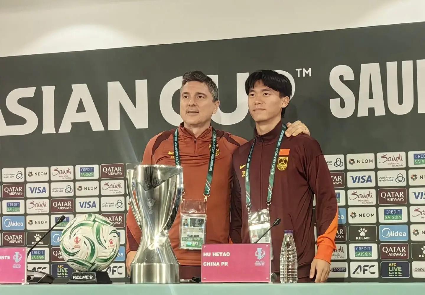 皇冠体育-高强度工作50天，安东尼奥病了，发布会喊话：我们会努力创造奇迹